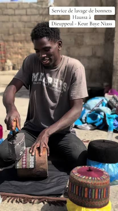 Service de lavage de bonnets haoussa à Dieuppeul, Keur Baye Niass, Dakar